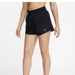 NIKE WOMENS SET